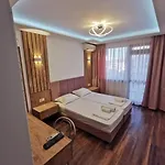Diana Self Check-in Guest house 3*