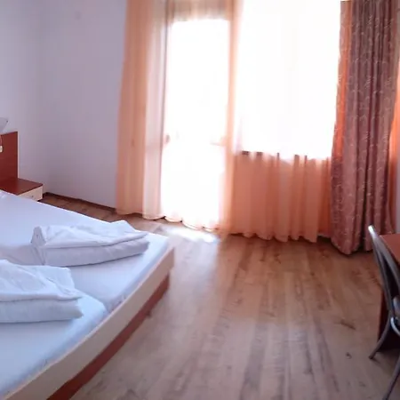 Diana Self Check-in Къща за гости